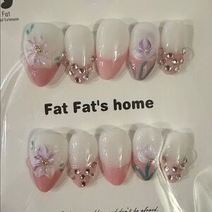 Floral Pink and White Press-On Nails